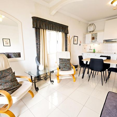 Vic- Seafront Apartment Sliema Esterno foto